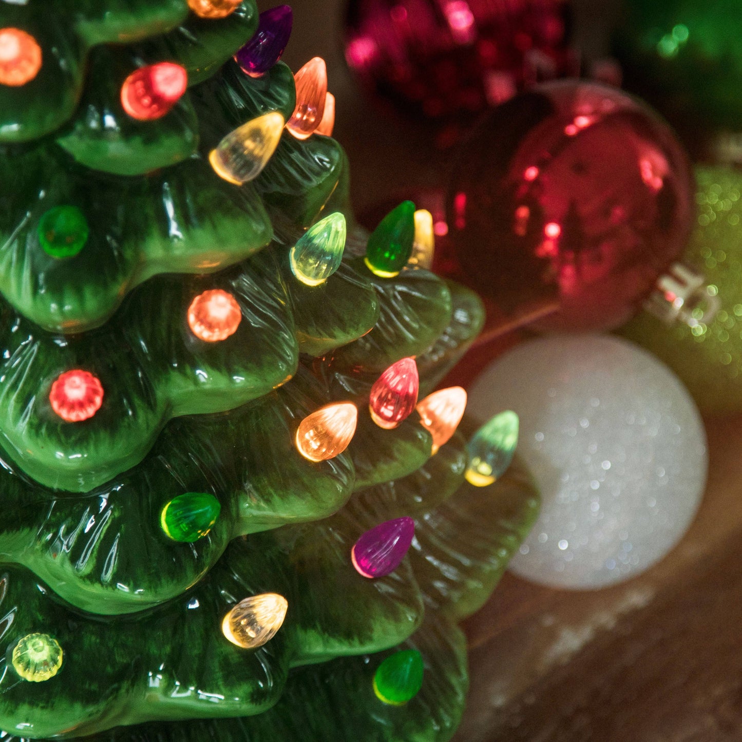 Green Ceramic Christmas Tree - 15-Inch: RJ-CER-GRN-L