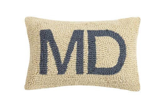 Maryland 8x12 Wool Hook Pillow